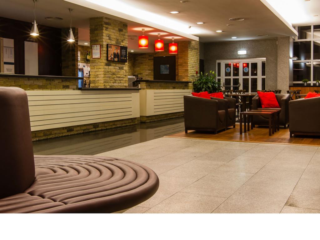 Hotel Ibis Guimarães Esterno foto