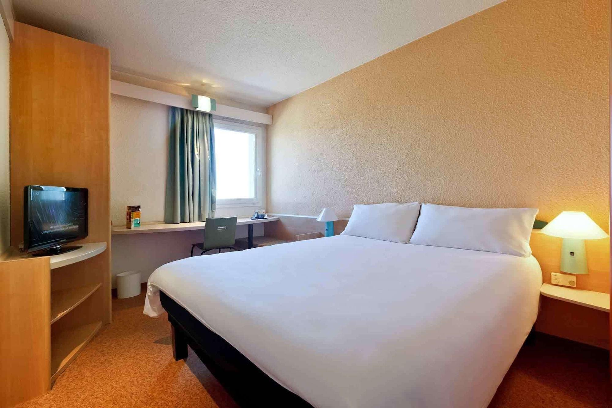 Hotel Ibis Guimarães Esterno foto