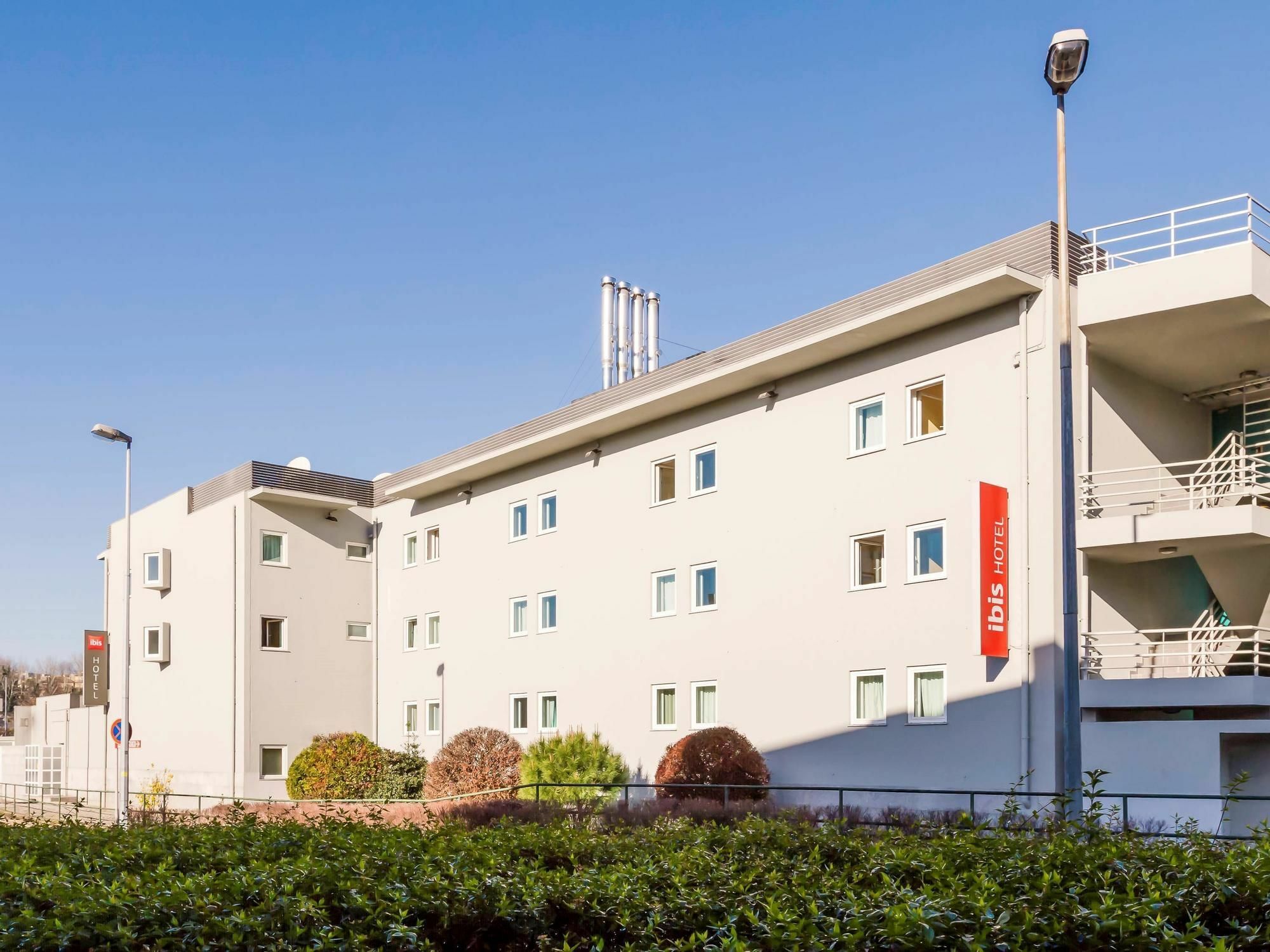 Hotel Ibis Guimarães Esterno foto