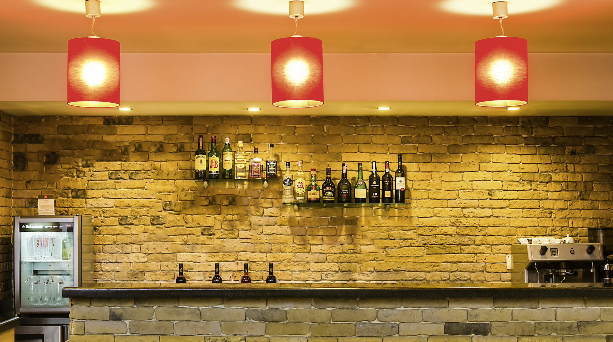 Hotel Ibis Guimarães Esterno foto